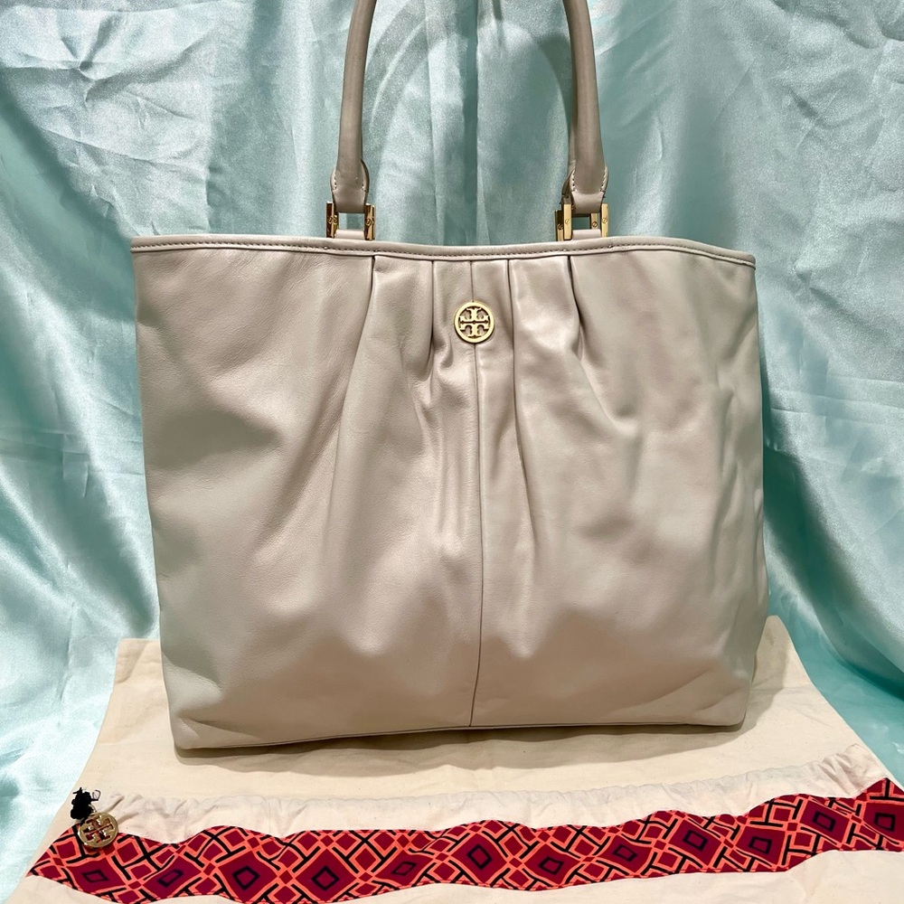 Tory Burch - Ivory Color Leather/Pleated front & back/Large Tote Bag NWT!